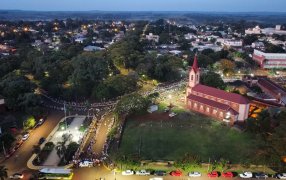 La bendición de alimentos es una tradición de la zona sur de Misiones y también un fenómeno turístico que se enmarca en el Circuito Étnico Religioso en la que participan los apostoleños y turistas