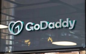 GoDaddy no aceptará más pesos: El popular servicio de dominios web pasará las transacciones a dólares