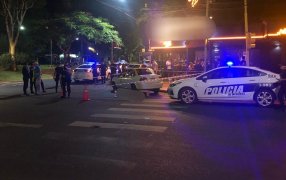 Posadas: Un taxista de 53 años falleció tras descompensarse en la intersección de las Avenidas Centenario y Corrientes