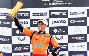 Victoria de Mari Boya en Cheste: El español está a un punto del líder