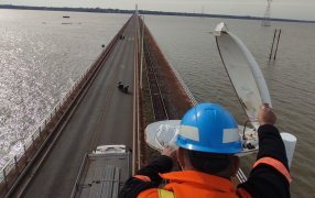 Posadas: Vialidad Nacional retoma los trabajos de reparación del alumbrado público, sobre el Puente Internacional, las cuadrillas de conservación del organismo ejecutarán los trabajos con personal y equipos propios