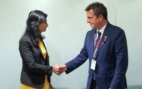 Según el FMI, Argentina debe tomar una "política monetaria restrictiva y un régimen cambiario simplificado"