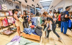 Misiones: Reactivación económica, los Programas Ahora con ventas por 8.500 millones de pesos mensuales, el Ministro Adolfo Safrán, destacó el rendimiento de esta herramienta antiinflacionaria