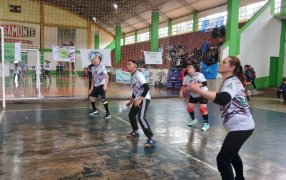 Torneo de Newcom en Apóstoles, con 33 equipos de más de 12 localidades de Misiones