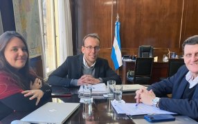 El Ministro de Hacienda Adolfo Safrán mantuvo una reunión con el Subsecretario y la Directora Nacional de Fortalecimiento de la Competitividad PyME