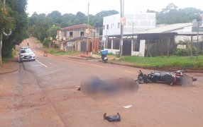 Un motociclista de 31 años falleció tras protagonizar un accidente en Posadas