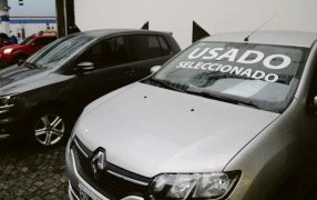 En caída: Autos usados, los concesionarios aseguran que el 2022 "fue un año para el olvido"