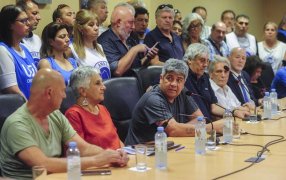 Gremios docentes de la CGT irán al paro el lunes en demanda de mejores salarios
