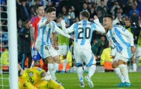 Eliminatorias: La Selección Argentina goleó 3 a 0 a Chile, con goles de Alexis Mac Allister, Julián Álvarez y Paulo Dybala en el Monumental