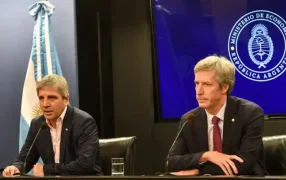 Luis Caputo anunció plan para ir hacia la emisión cero, mantendrá política cambiaria y volvió a rechazar una devaluación