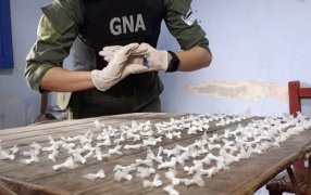 Gendarmería Nacional incautó cocaína, tras un allanamiento en una vivienda donde realizarían venta de droga fraccionada