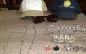 Concepción de la Sierra: Dos menores fueron demorados por robar bijouterie en un comercio