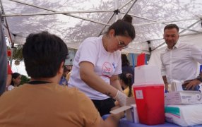 Apóstoles cerró el Mes Azul con una actividad especial en la Plazoleta de la Madre, destinada a promover la salud masculina y la prevención del cáncer de próstata