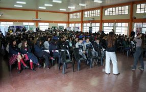 Apóstoles conectó a miles de estudiantes con su futuro gracias a la Expo Carreras 2025