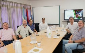 Reunión en el INYM para potenciar las exportaciones de yerba mate a la India