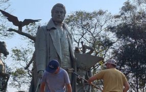 Apóstoles: continúa con su plan de mantenimiento de espacios públicos, ahora es el turno de la Plaza San Martín