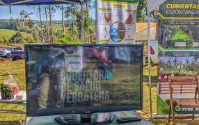 El INYM en el aniversario del Instituto de Educación Agropecuario N° 9, que cuenta con cerca de 200 alumnos, la mayoría hijos de agricultores en Colonia Aurora