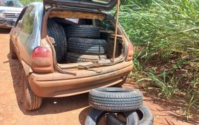 Secuestraron neumáticos de contrabando en un operativo conjunto entre la Policía de Misiones y la Prefectura Naval Argentina