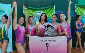 Gran comienzo de las gimnastas apostoleñas de IMAGym en el Regional de clubes en Chaco