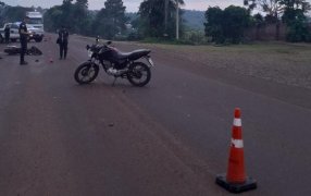 Colisión entre motocicletas en el Municipio misionero de Leandro N. Alem: Hubo una persona fallecida y tres lesionados