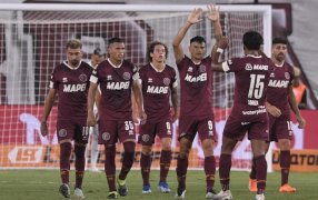 Copa Liga Profesional de Fútbol : Boca Juniors cayó ante Lanús y llega golpeado al superclásico del próximo domingo