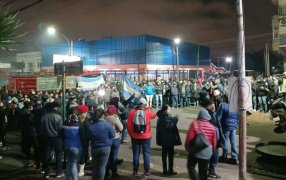 El Gobierno de Misiones, la Policía y el Servicio Penitenciario Provincial llegaron a un acuerdo salarial, se levantará el acampe sobre la Avenida Uruguay, frente al Comando Radioeléctrico en la ciudad de Posadas