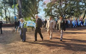 El Municipio misionero de Apóstoles conmemoró el 175° Aniversario del fallecimiento del Padre de la Patria, General José de San Martín