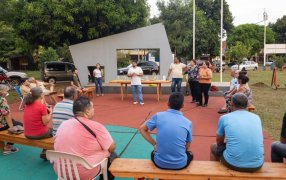 HCD de Posadas: Excelente tarde con los vecinos del Barrio Mini City en el marco del tercer Taller Legislativo