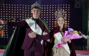 Agustina Belén Osudar y Ezequiel Turczak, nuevos soberanos de la Estudiantina 2024 Apóstoles