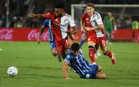 Torneo Apertura: River Plate igualó sin goles ante Godoy Cruz en Mendoza