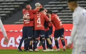 Independiente y una goleada ante Godoy Cruz de Mendoza en el Estadio Mario Alberto Kempes de la ciudad de Córdoba para pasar a cuartos de la Copa Argentina