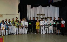 Apóstoles: Una jornada emocionante en la Expo Yerba reunió a las mejores instituciones de artes marciales de la región