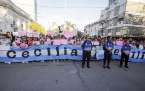 Chaco: La madre de Cecilia encabezó una nueva marcha en reclamo de justicia, su hija lleva 23 días desaparecida