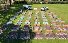 Prefectura Naval Argentina desmanteló un centro de acopio de mercadería ilegal en Misiones