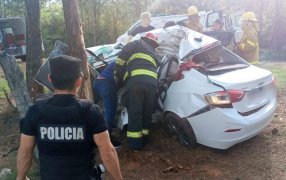 Misiones: Falleció el conductor del vehículo accidentado sobre la Ruta Provincial N° 211 en la localidad de Dos de Mayo, en tanto, su hija de 24 años, quien viajaba como acompañante, continúa internada con riesgo de vida