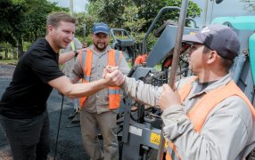 Misiones: A través del Programa Pavimento Urbano, la Dirección Provincial de Vialidad, realiza en esta oportunidad obras en las localidades de; Campo Viera y Santa Rita