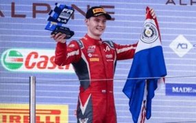 Franco Colapinto tendrá un rival sudamericano: El paraguayo Joshua Duerksen correrá en la F2