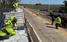 Gendarmería Nacional secuestró 57 toneladas de soja y legumbres en Corrientes: La documentación de ambas cargas presentaba inconsistencias