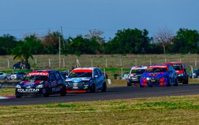 Clase 3 del Turismo Pista: Gran remontada de Luciano Viana en Concepción de Uruguay, el misionero largó desde el último lugar y remontó al puesto 14