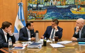 Adolfo Safrán: "Avanzamos en la reglamentación de la Zona Aduanera Especial, que entre otros incentivos económicos fijará un dólar común de exportación para las industrias de la madera, el té y la yerba mate"