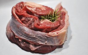 Asado “barato” para las fiestas: Los detalles de cortes y precios que acordaron frigoríficos y el Gobierno Nacional
