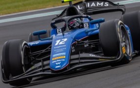 Fórmula 2: Este sábado bajo la lluvia, Franco Colapinto logró un quinto puesto en la Sprint Race en Silverstone
