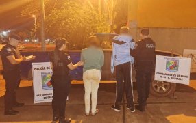 Detuvieron a pareja alcoholizada que le hizo conducir una camioneta a su hija menor