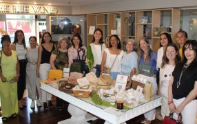 Esencia misionera: Una iniciativa público – privada que generó un canal de comercialización innovador para las emprendedoras de la provincia