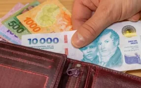 Según un estudio privado: Desaceleran los ajustes salariales, 2,1% mensual