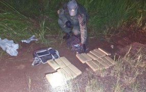 Gendarmería Nacional detuvo pasajero de remis que trasportaba marihuana