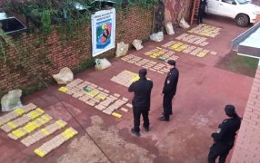 Misiones: Desbaratan punto de acopio de droga en la localidad de Montecarlo: La incautación está valuada en 325 millones