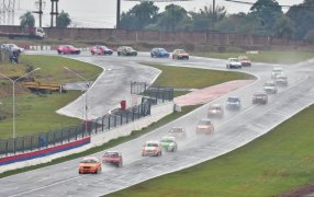Campeonato Misionero de Automovilismo en Pista: Festejando bajo la lluvia en el Autódromo Rosamonte de la ciudad de Posadas
