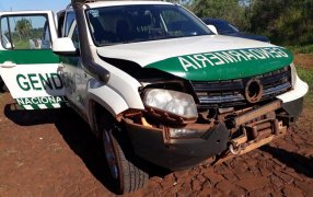 Chocó un patrullero de Gendarmería Nacional intentando escapar, llevaba marihuana valuada en más de 350 millones de pesos