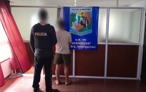 Apóstoles: Sustrajo celulares de un local comercial a punta de cuchillo y fue detenido